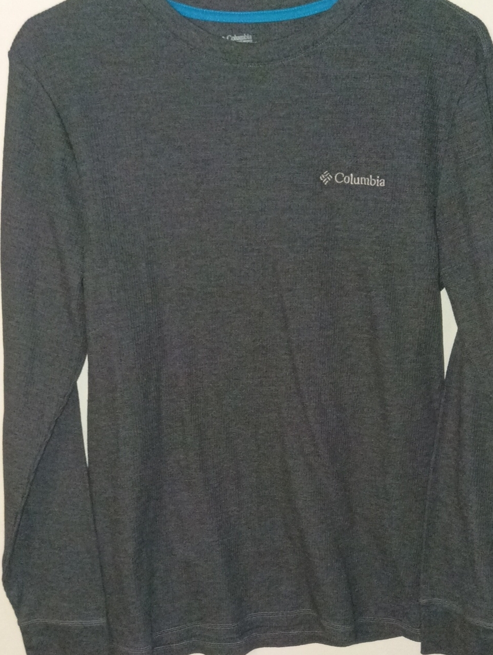 Columbia Long Sleeve Crew Neck Thermal Shirt in Dark Charcoal Size Medium